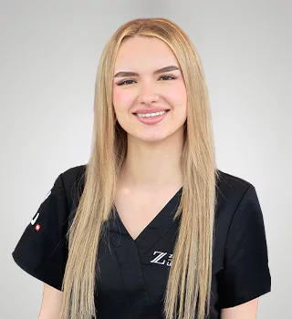 Erisa Berisha - Team Zahnarzt Zürich Löwenplatz 